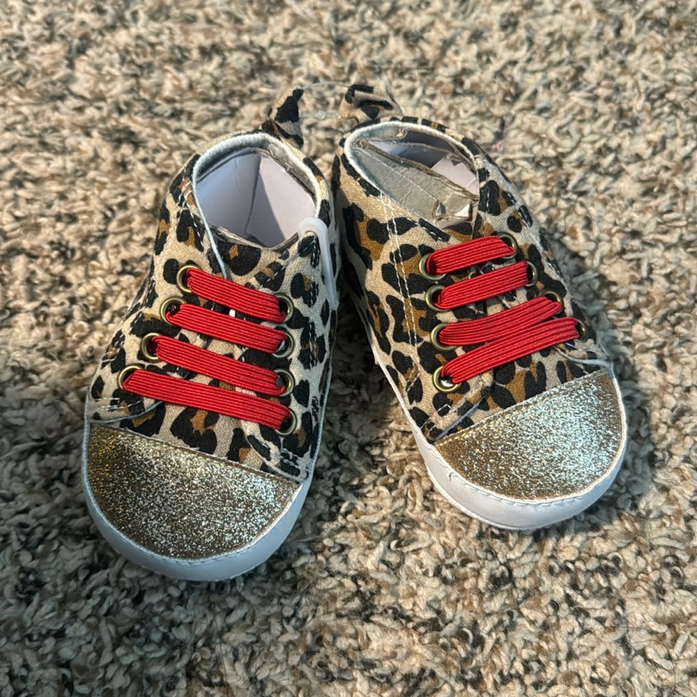 Brand new baby girl crib shoes